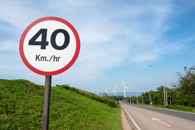Speed Limits by Country: 15 Surprising Differences I Wish I’d Known Before Renting a Car Abroad